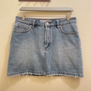 Marc By Marc Jacobs Icon Mini raw hem Denim Skirt, size 28, 100% cotton